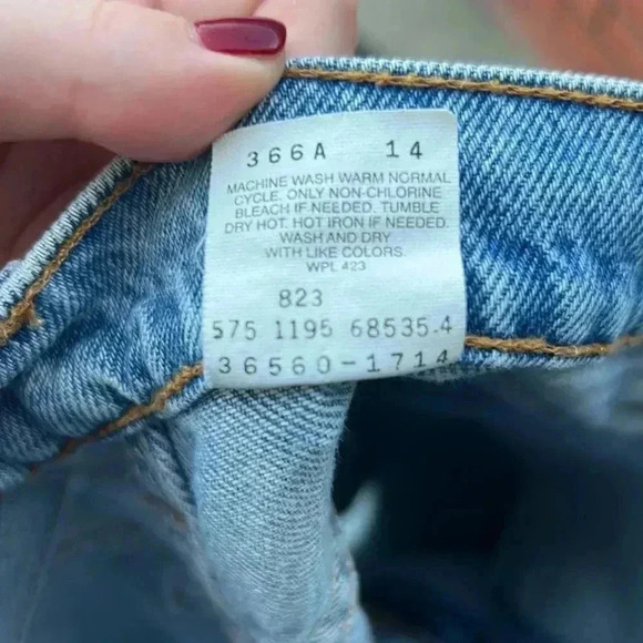 Vintage Levis orange label blue high rise shorts in size 30 - Picture 5 of 6